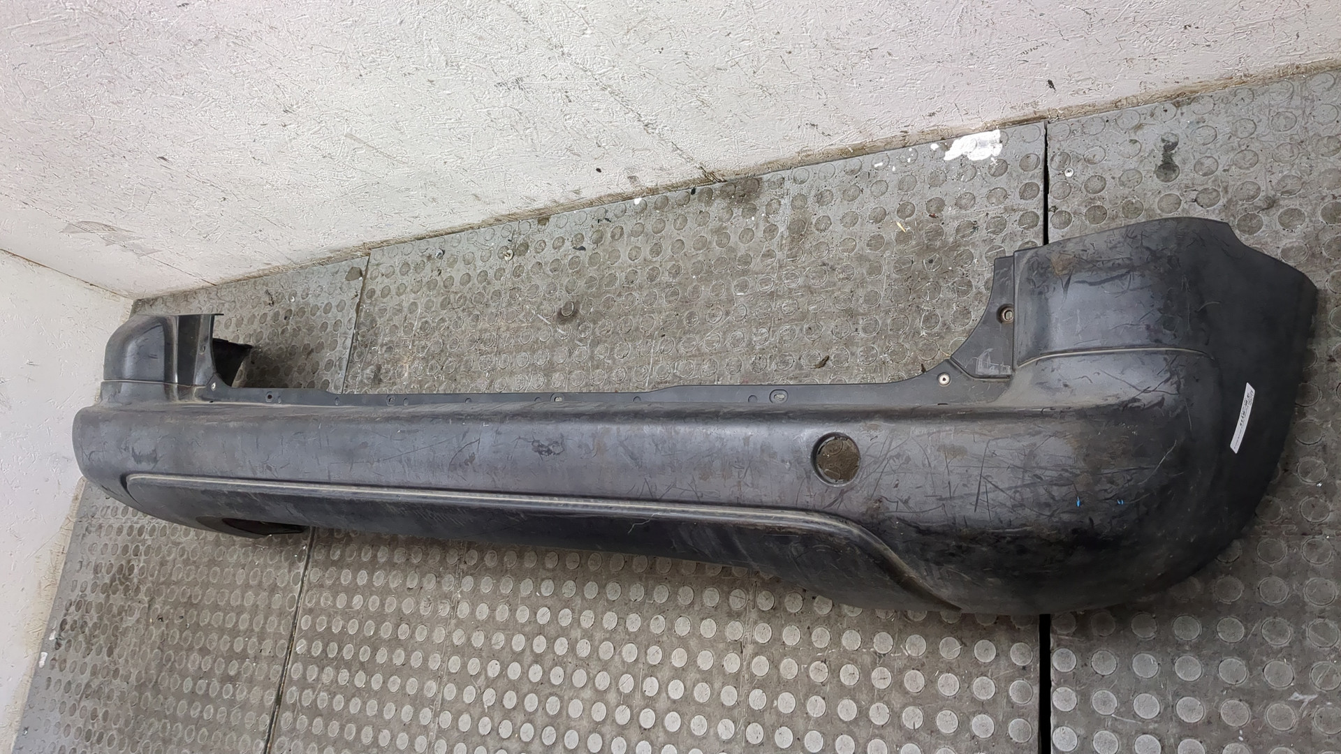 Бампер задний