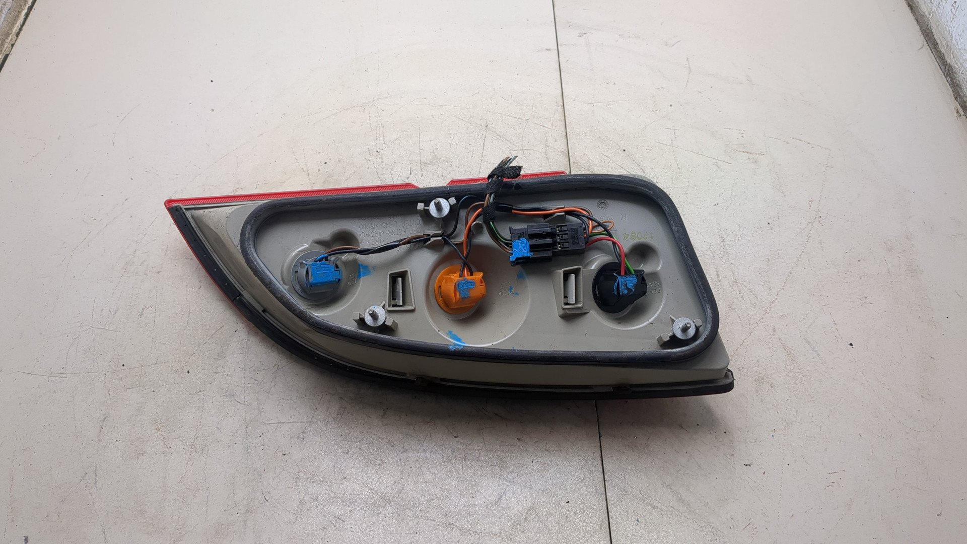 Фонарь задний правый