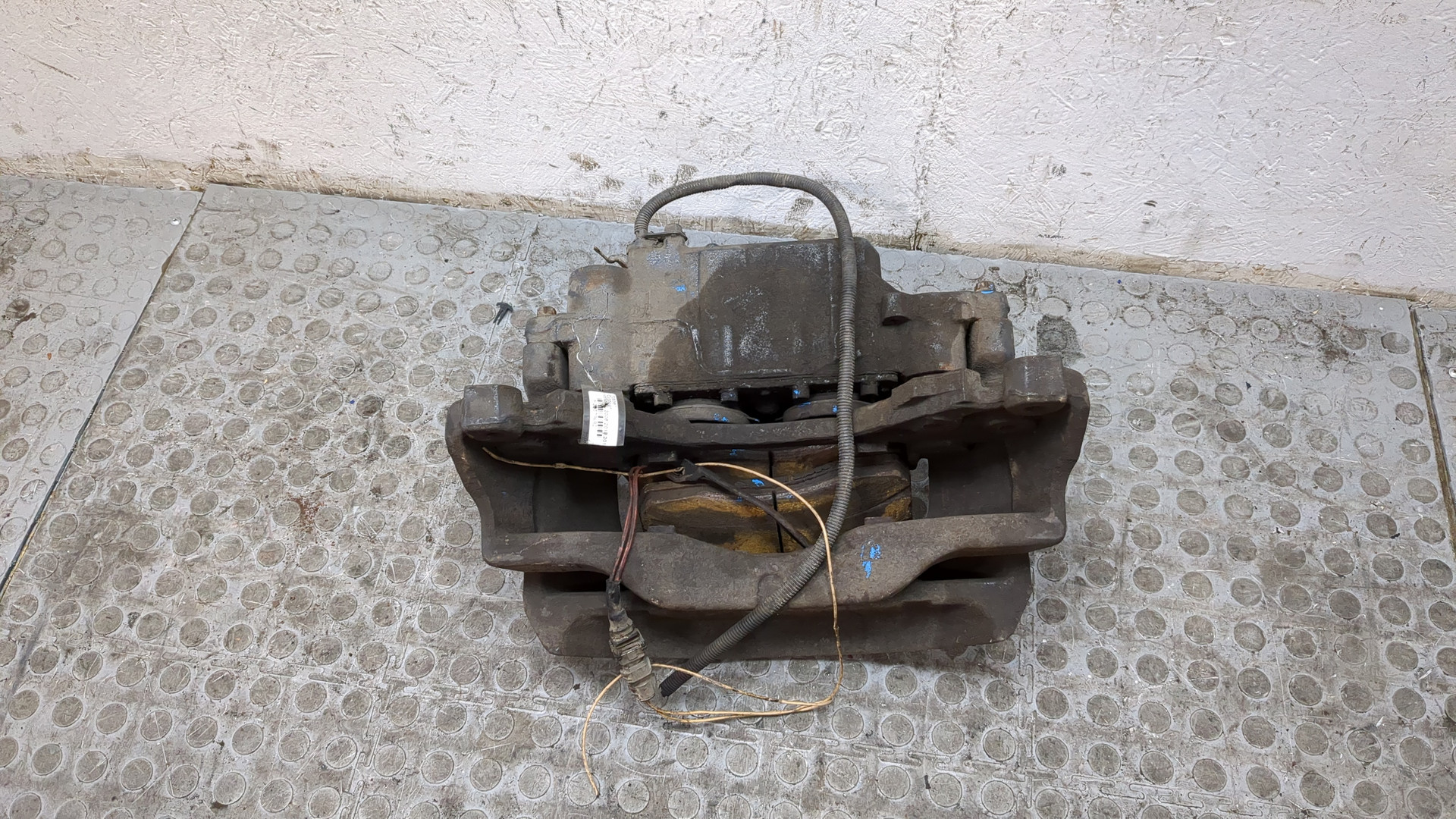 Суппорт задний правый