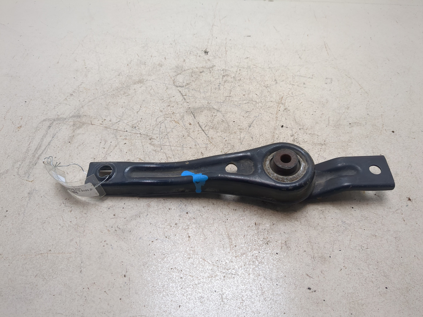 Опора КПП левая