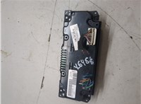 UZ871ZBAA Дефлектор обдува салона Chrysler 300C 2004-2011 11389367 #2