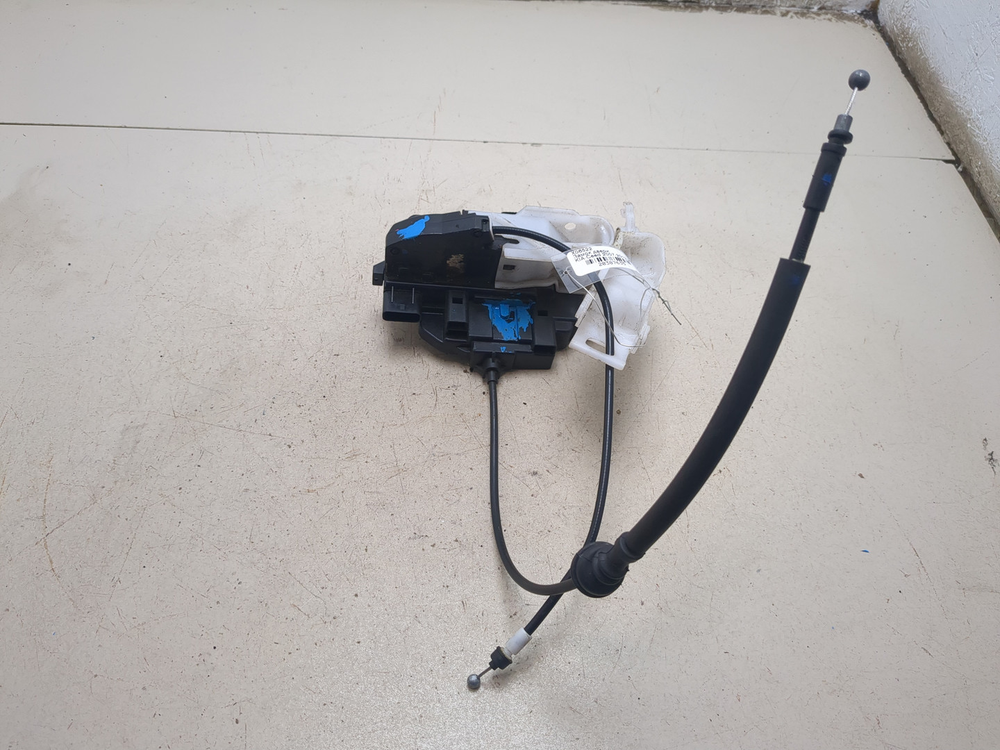 Замок двери задней правой