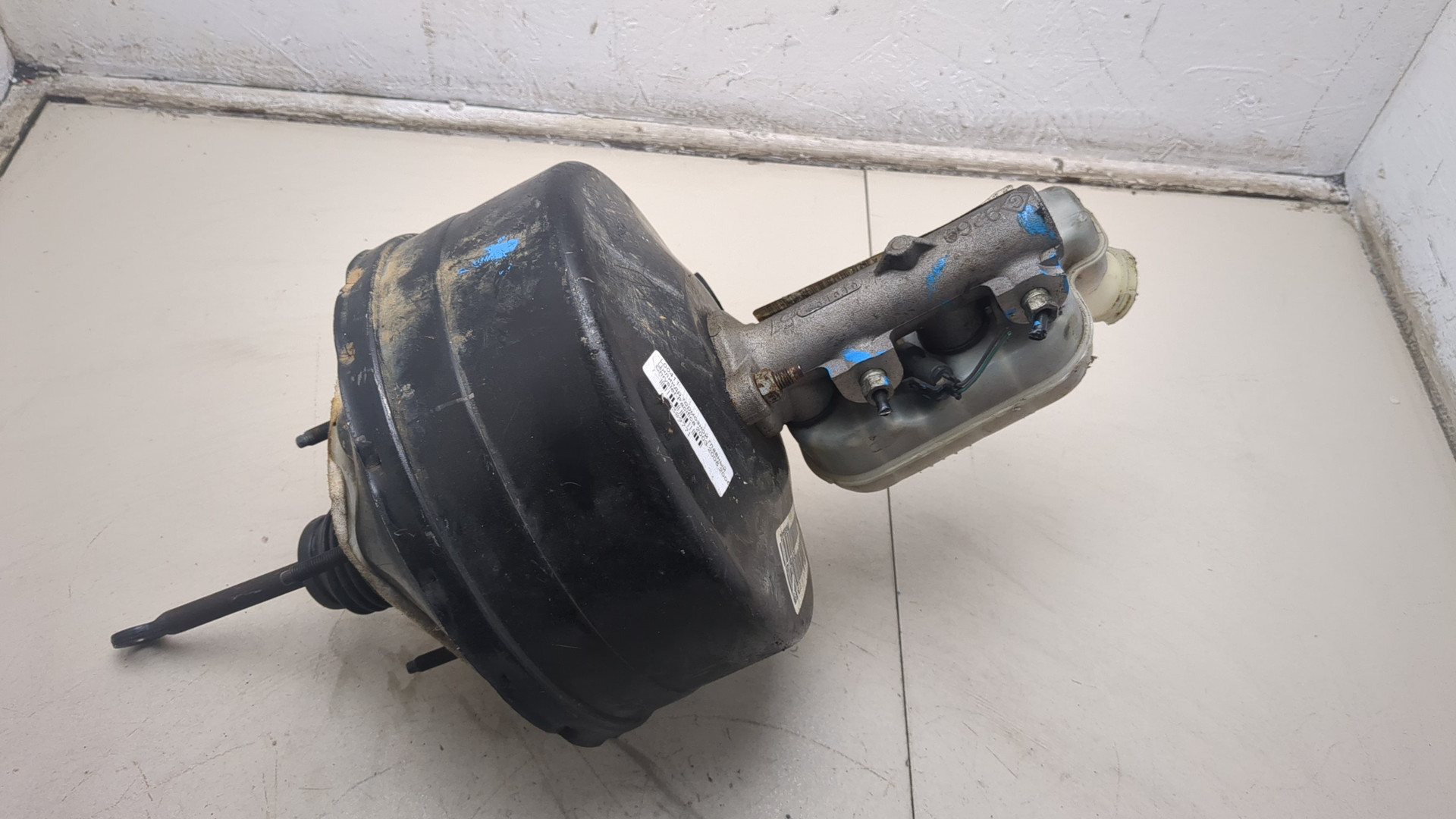 Цилиндр тормозной главный