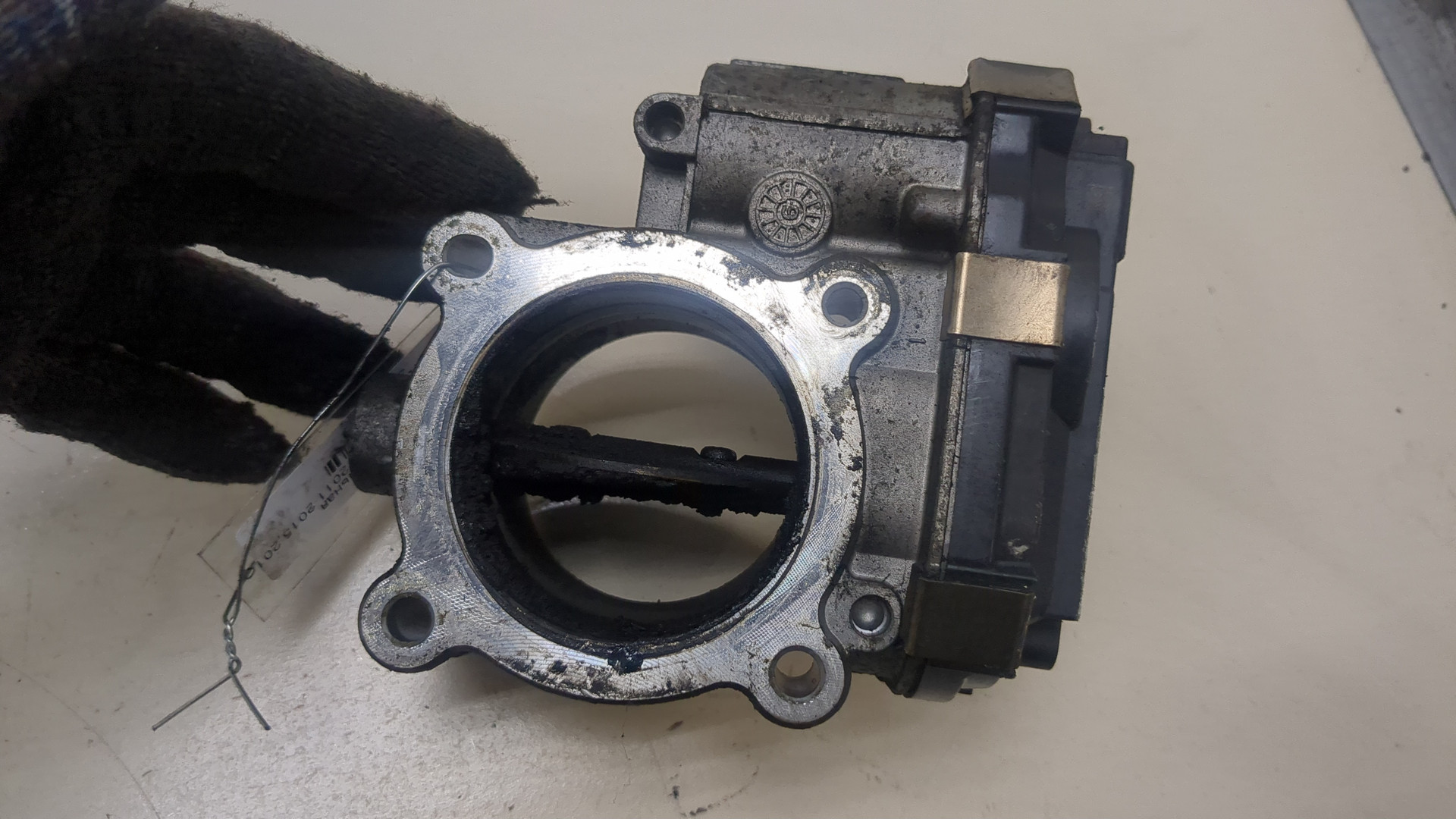 Заслонка дроссельная электрическая