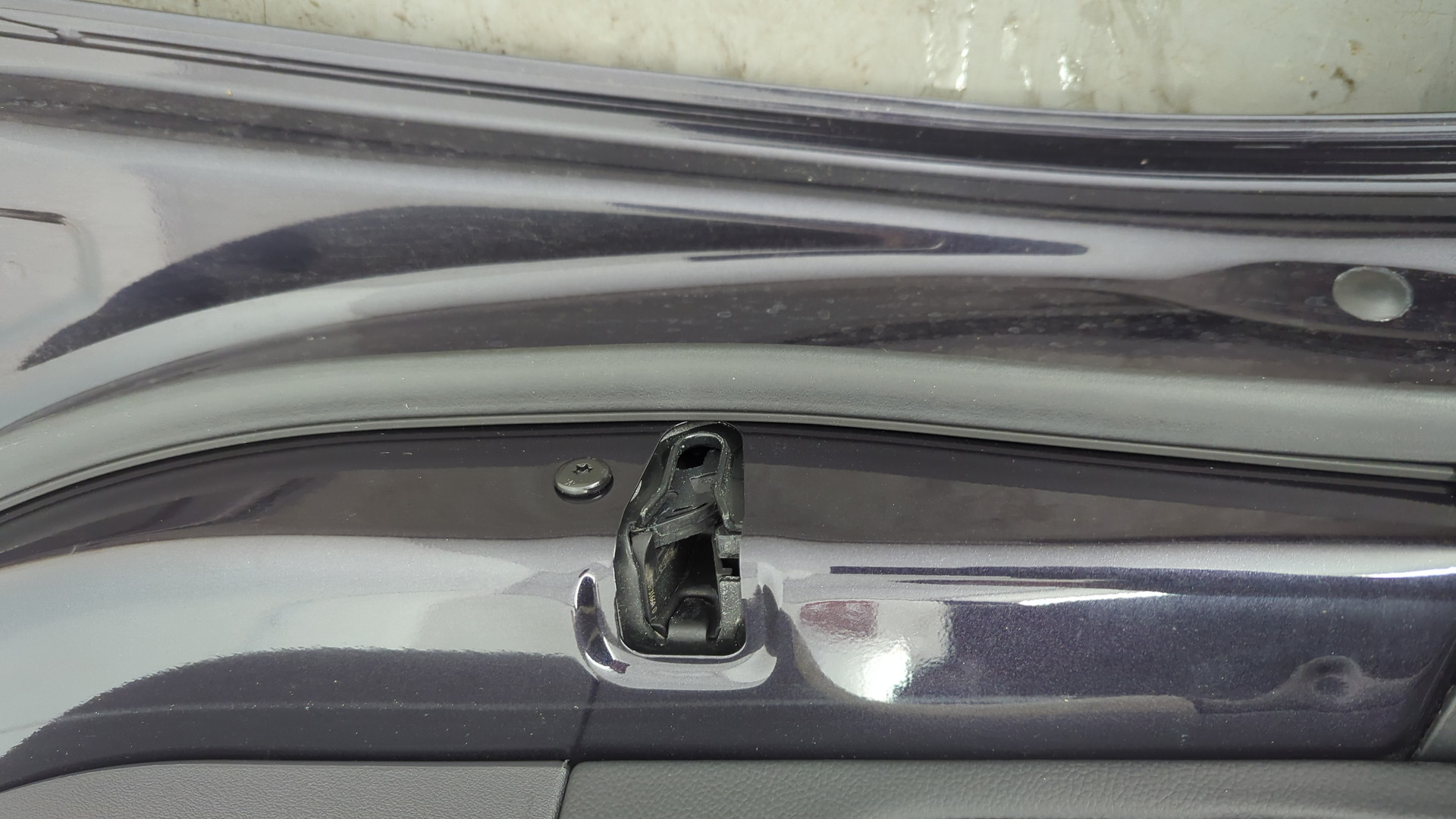 Дверь передняя левая