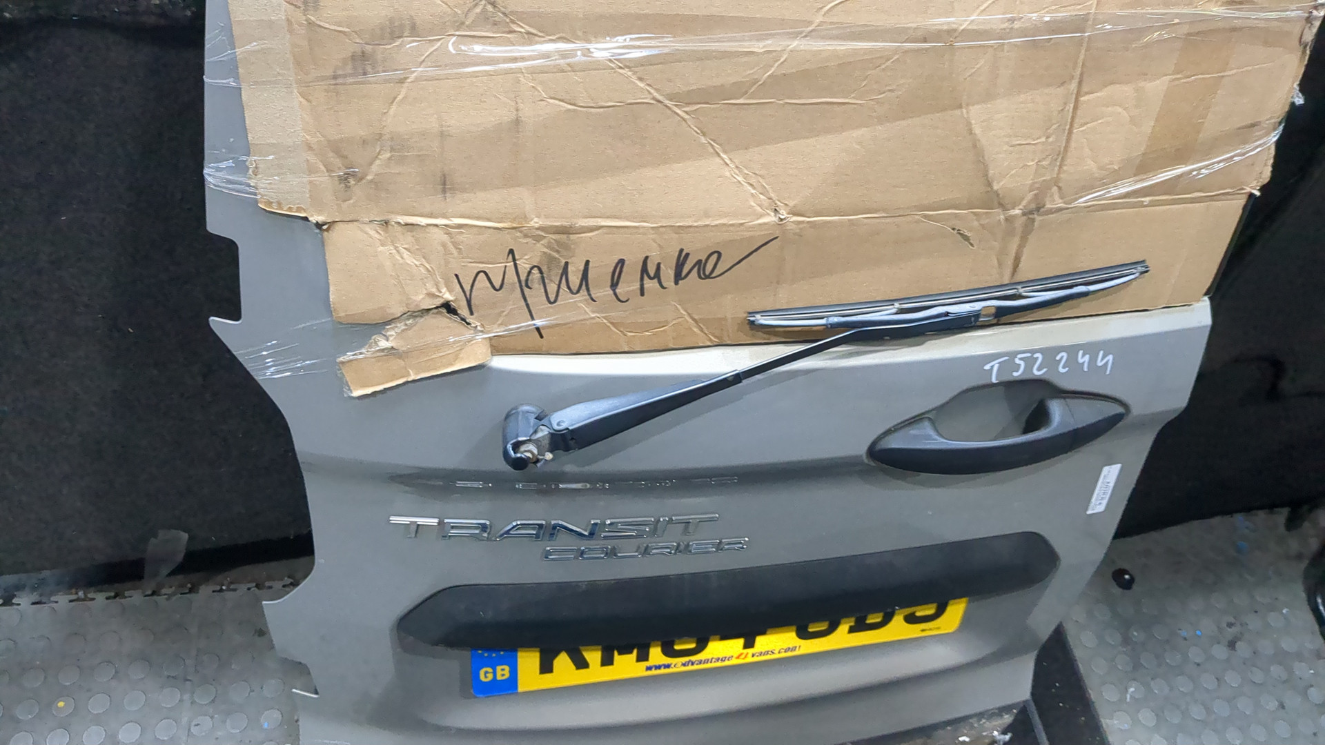 Дверь багажника левая