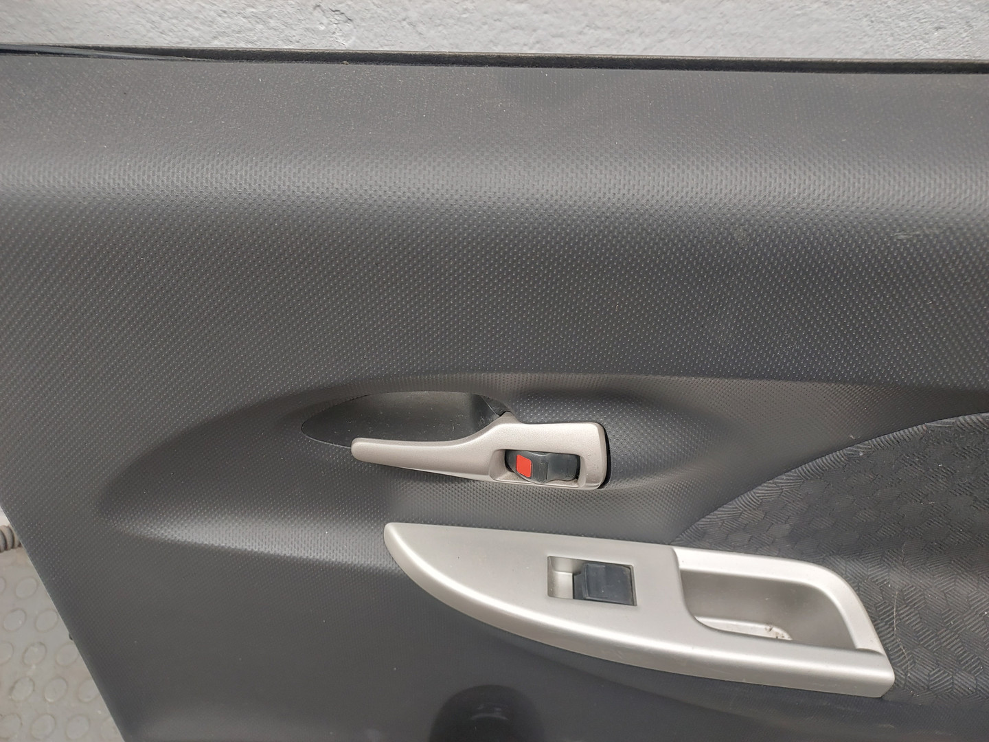 Дверь задняя правая