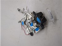  Замок багажника Toyota Sequoia 2008- 20404338 #2