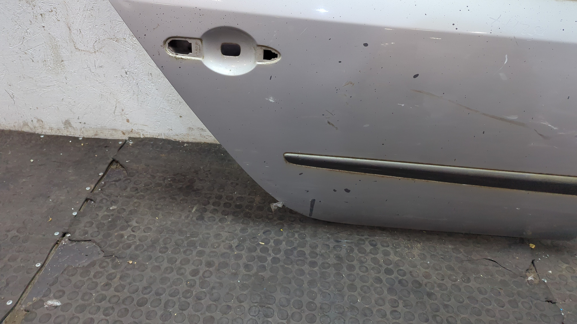 Дверь задняя правая