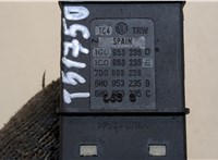  Кнопка аварийки Volkswagen Transporter 4 1991-2003 20405337 #4