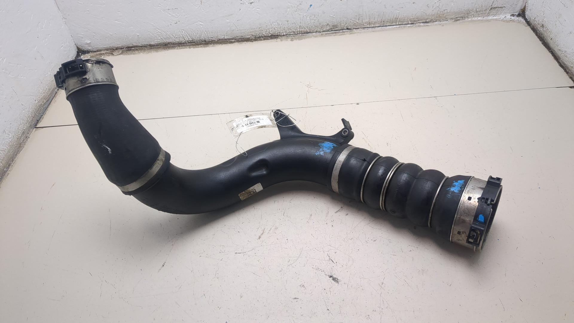 Патрубок интеркулера