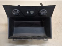 96120D3500 Разъем AUX/USB Hyundai Tucson 3 2015-2018 20406696 #1