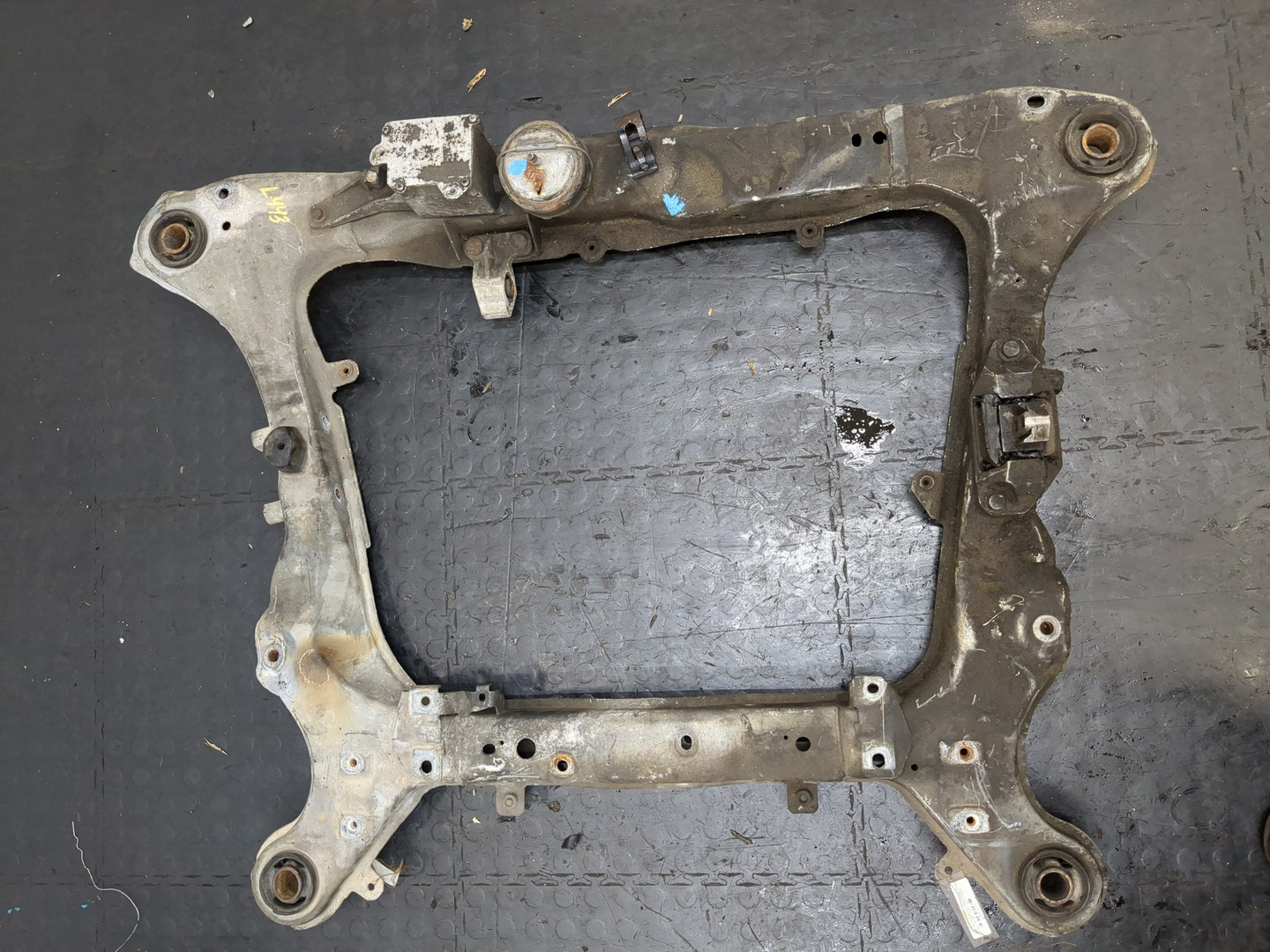 Балка подмоторная