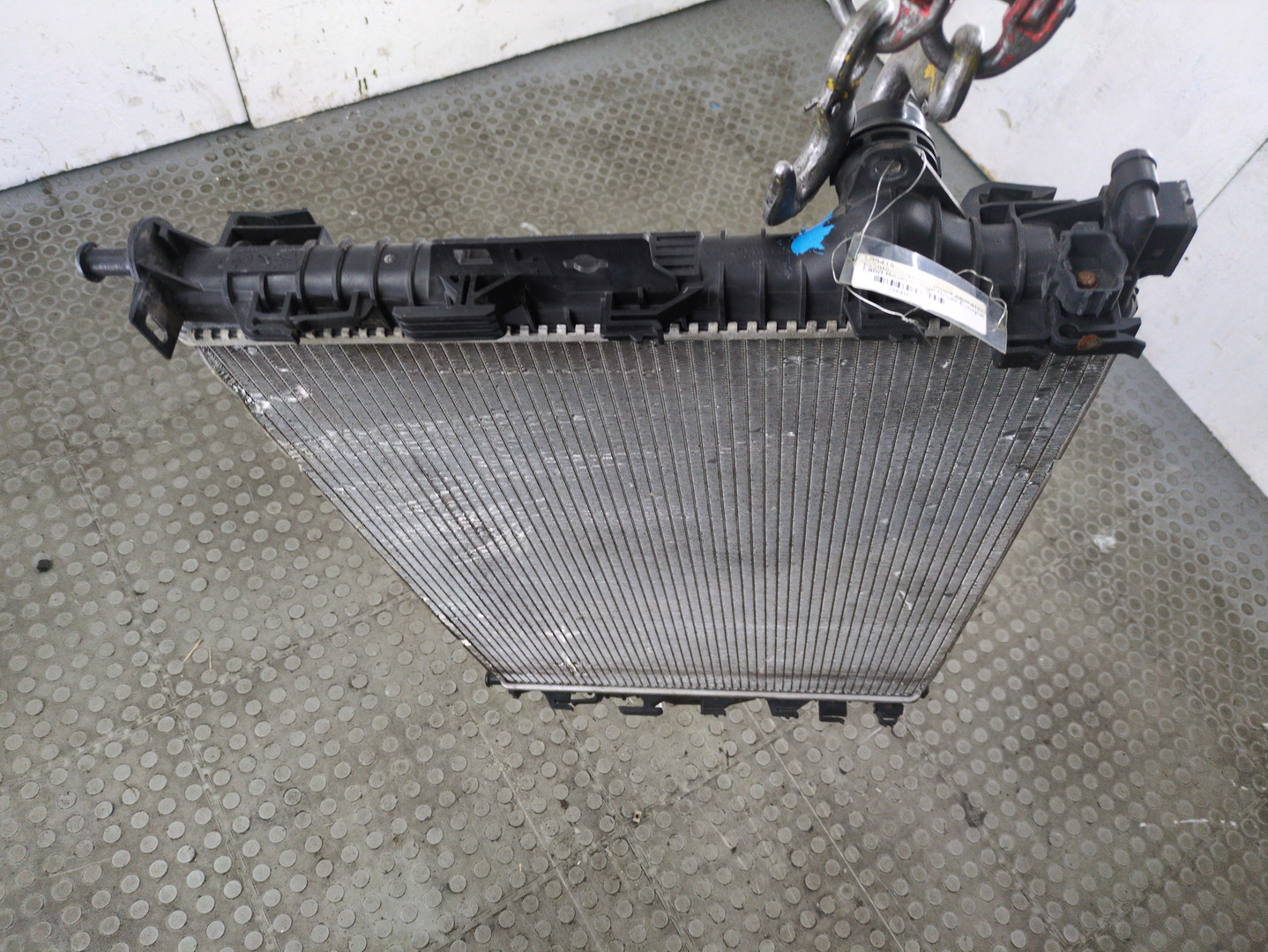 Радиатор охлаждения двигателя основной