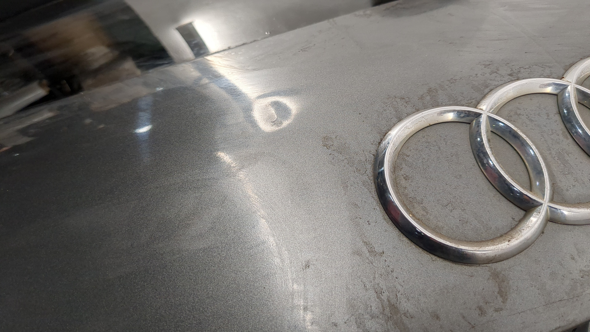 Дверь багажника