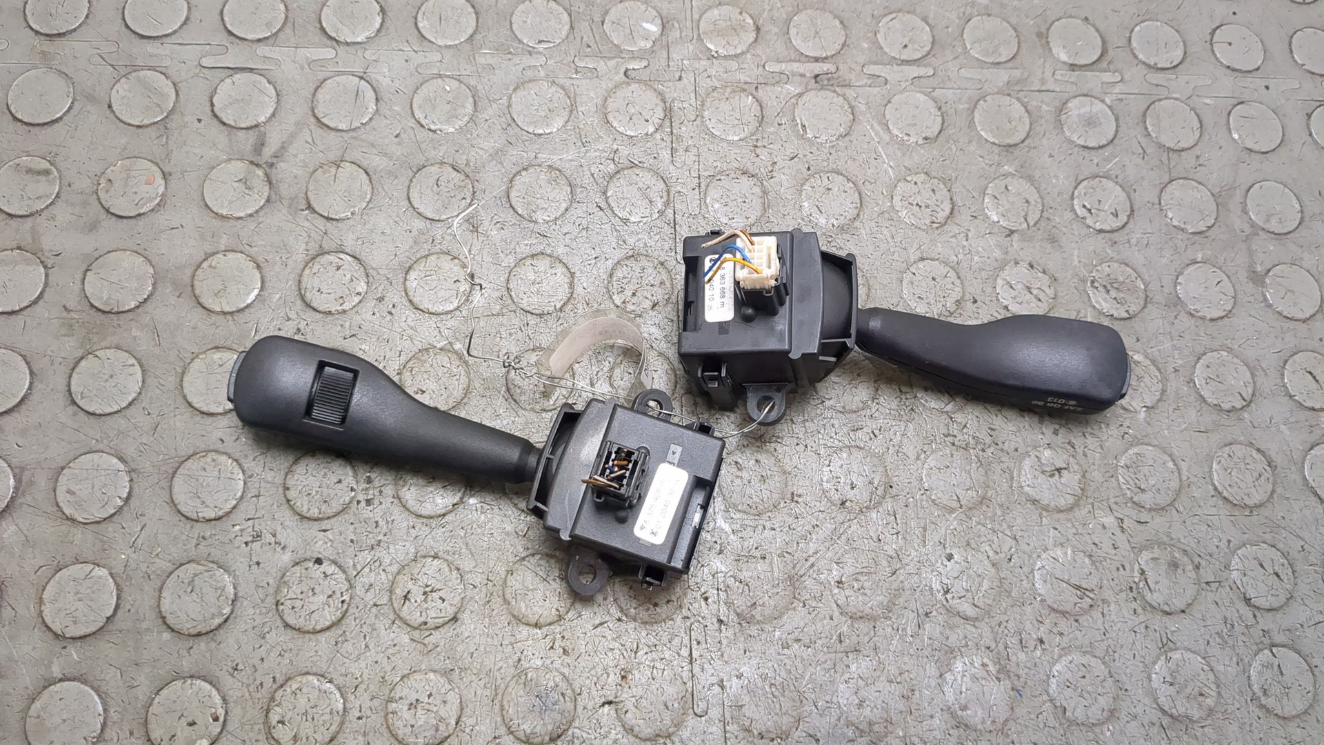 Переключатель подрулевой