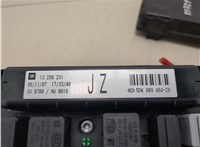 93184656, 13206746, 13250231 Блок предохранителей Opel Zafira B 2005-2012 20411546 #9