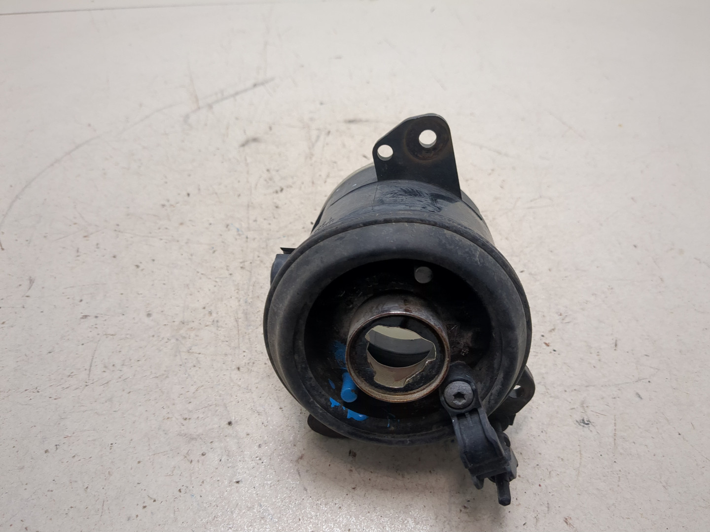 Фара противотуманная левая