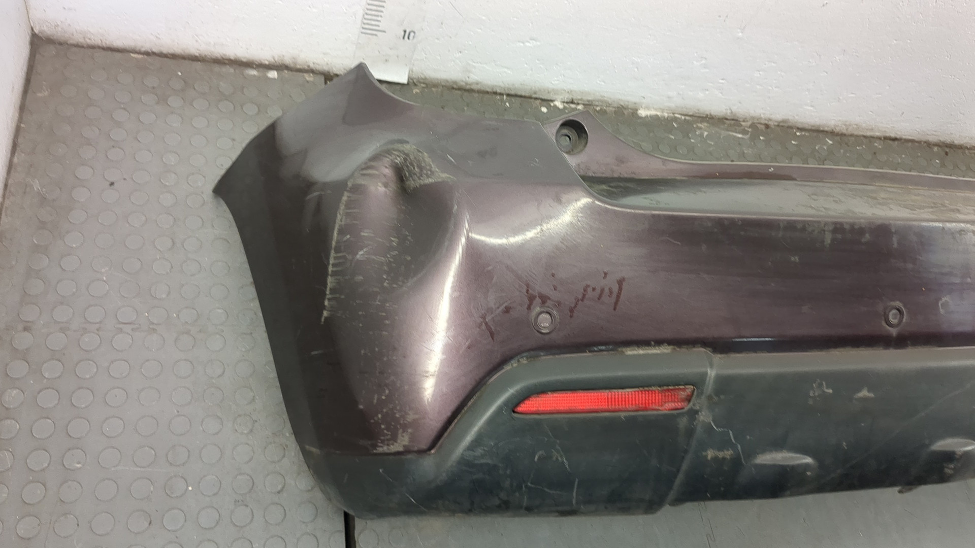 Бампер задний