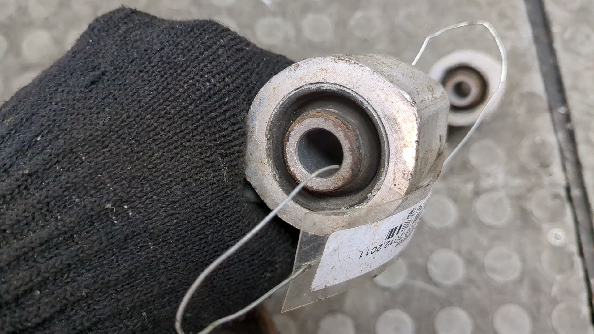 Рычаг задний правый