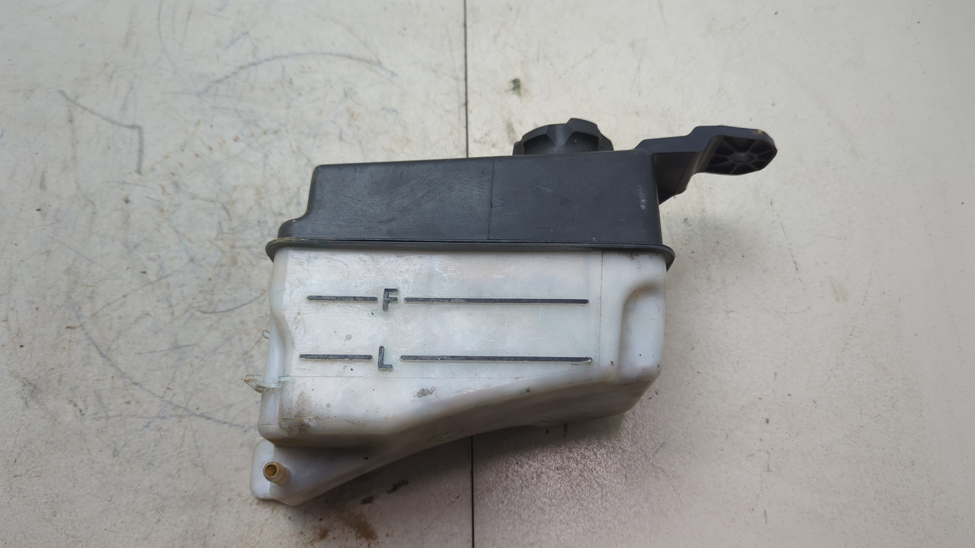 Бачок расширительный