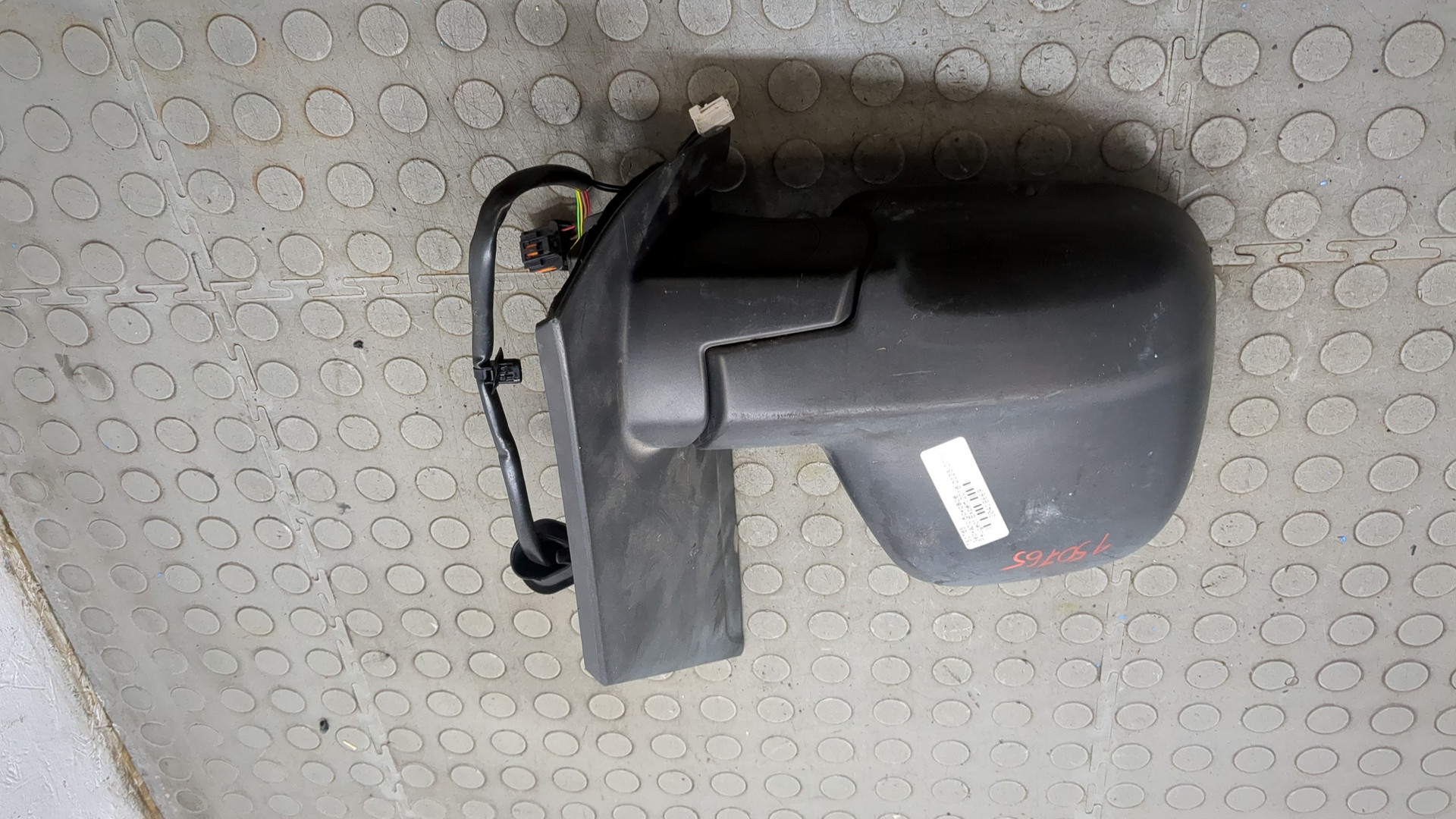 Зеркало правое электрическое