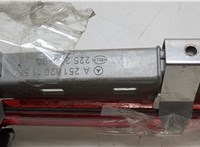 A2518201156 Фонарь дополнительный (стоп-сигнал) Mercedes R W251 2005- 20419190 #4