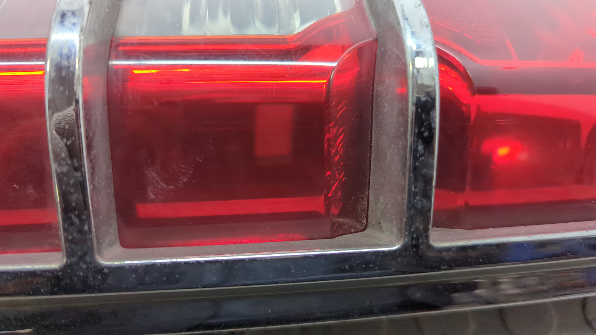 Фонарь задний правый