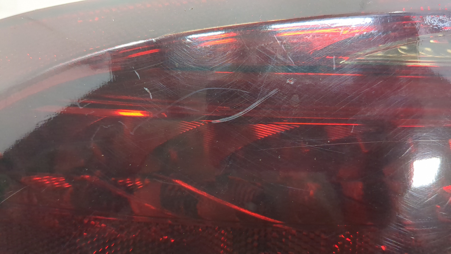 Фонарь задний левый