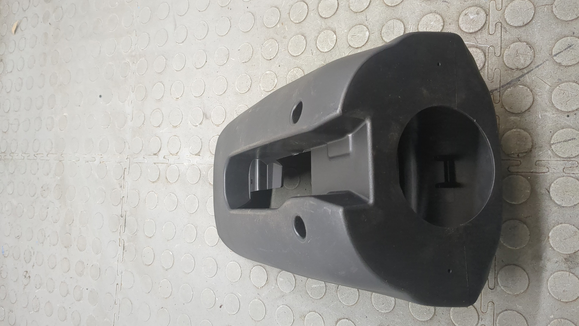 Кожух рулевой колонки