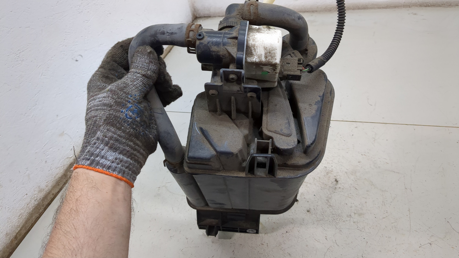 Абсорбер (фильтр угольный)