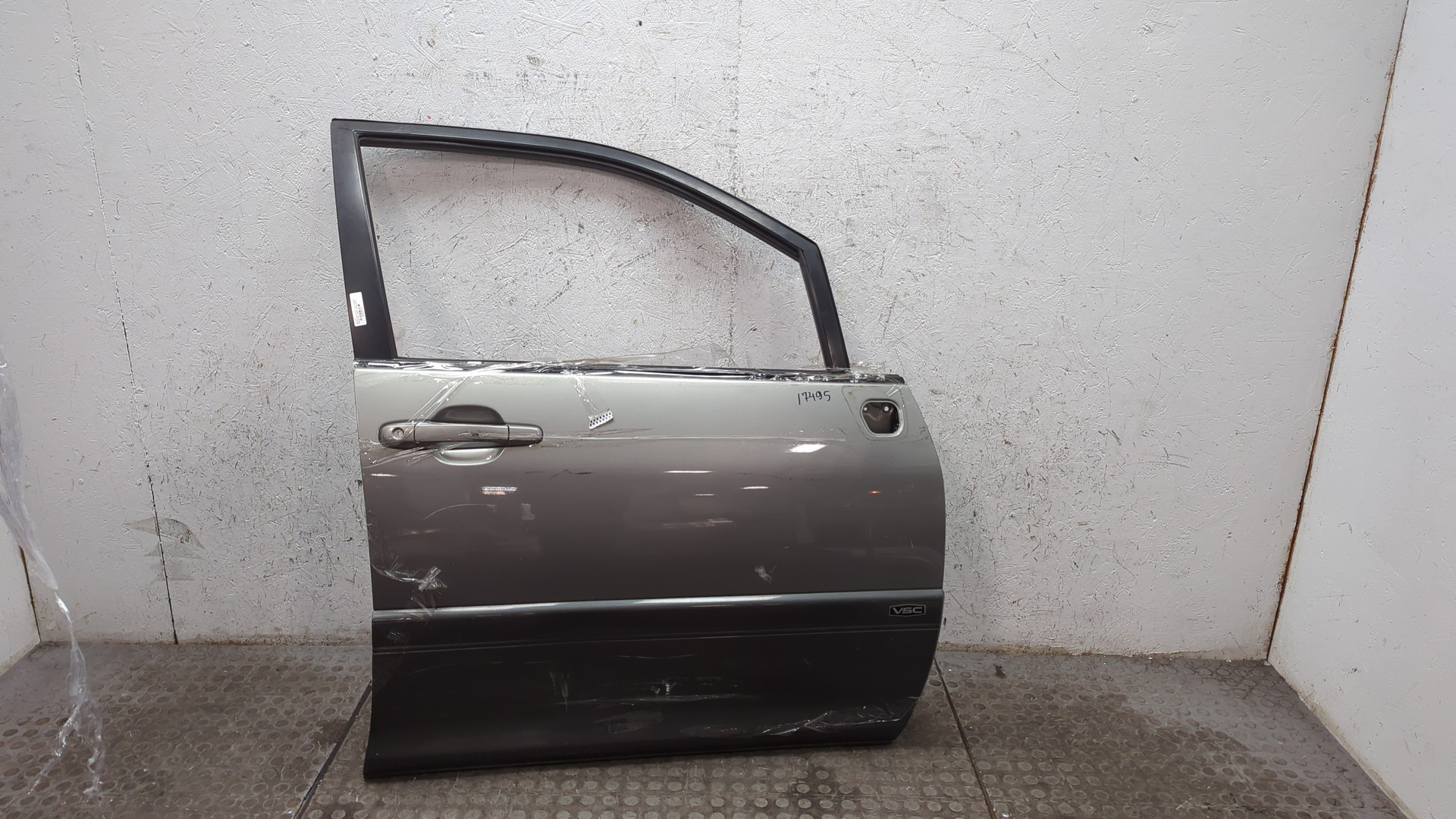 Дверь передняя правая