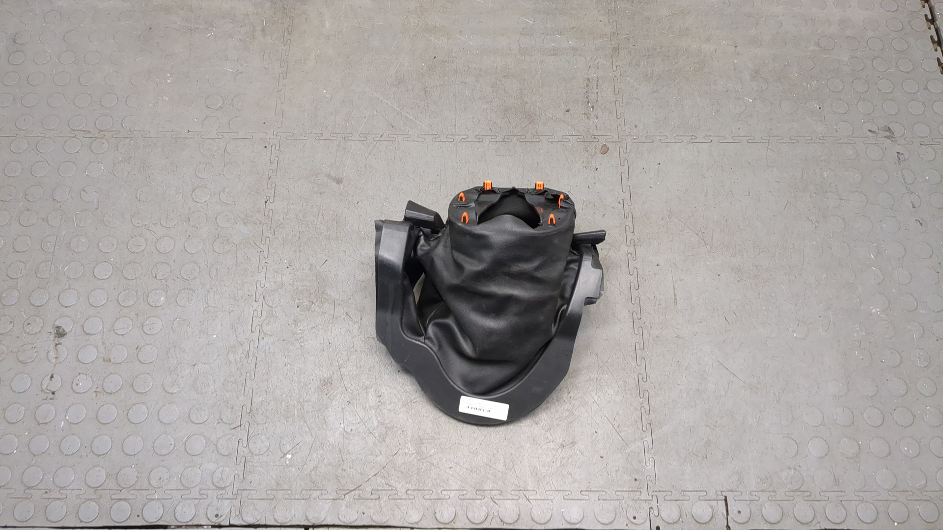 Кожух рулевой колонки