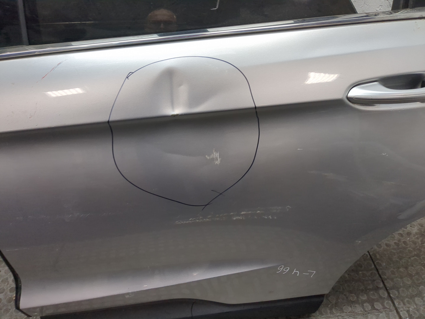 Дверь задняя левая