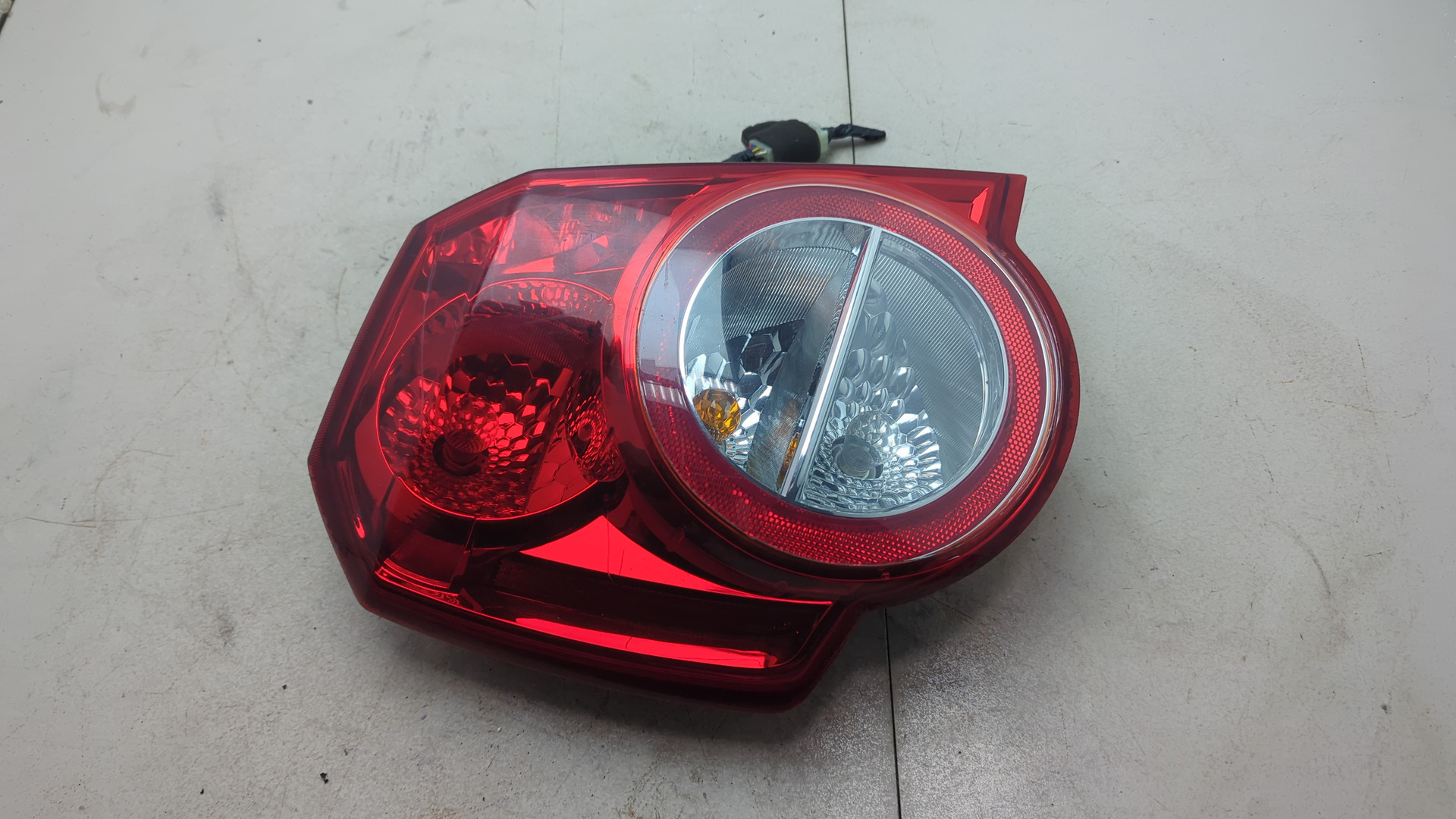 Фонарь задний левый