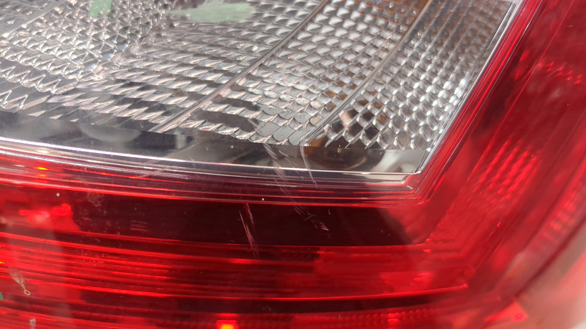 Фонарь задний правый