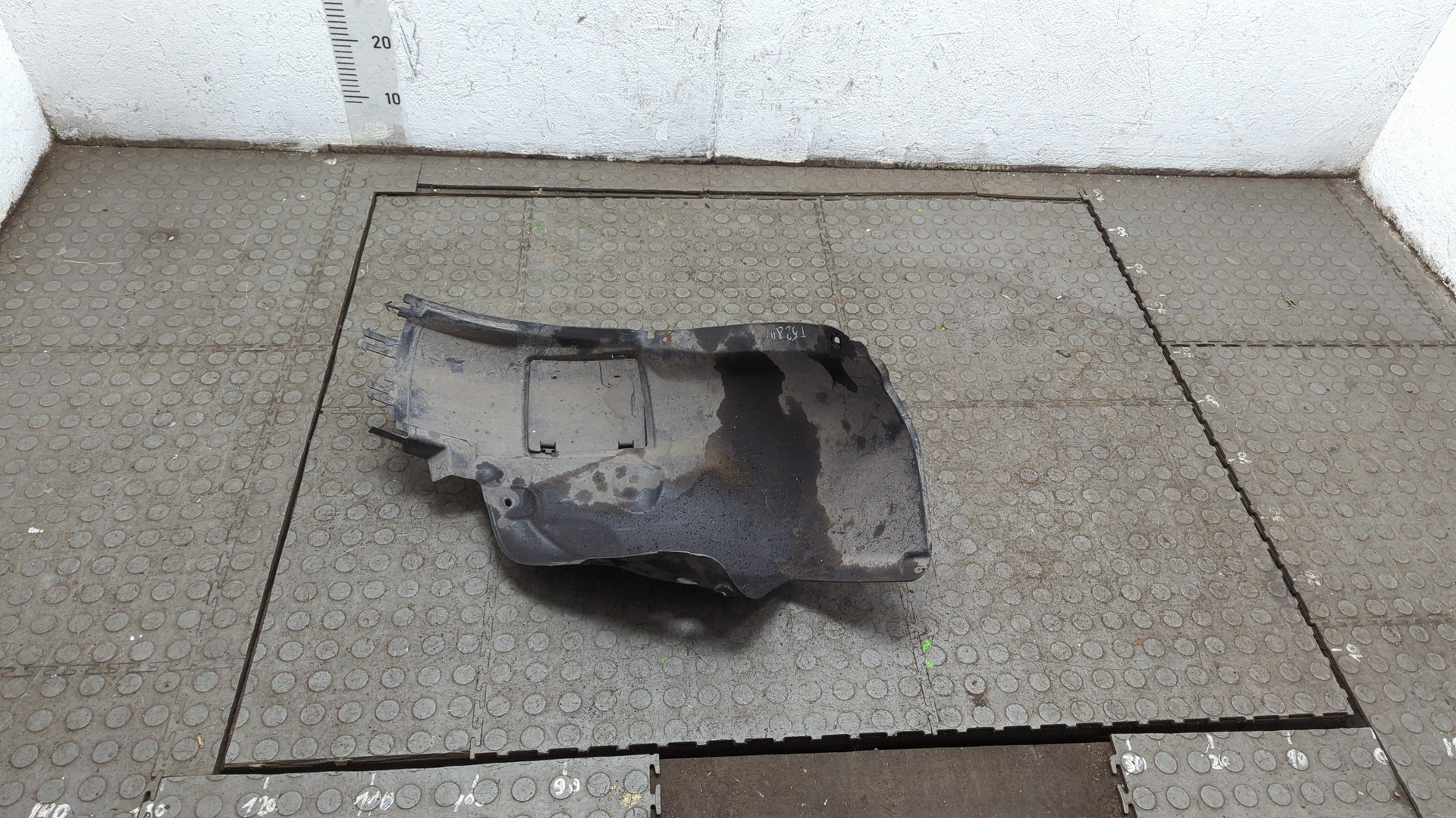 Локер передний правый