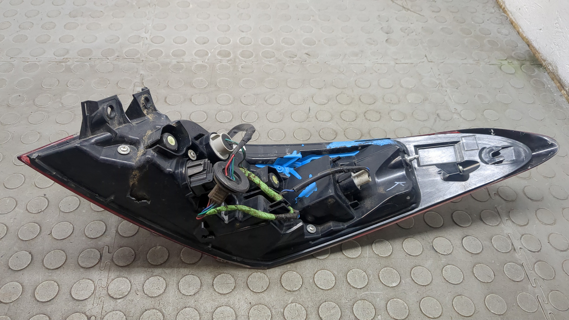 Фонарь задний левый