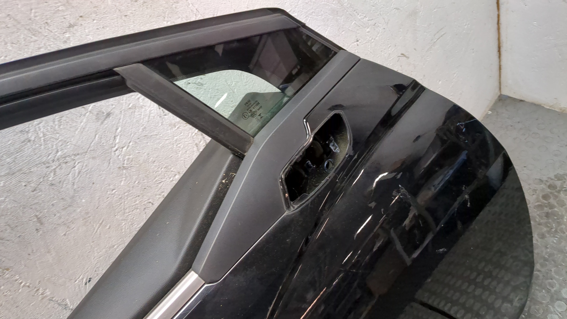 Дверь передняя правая