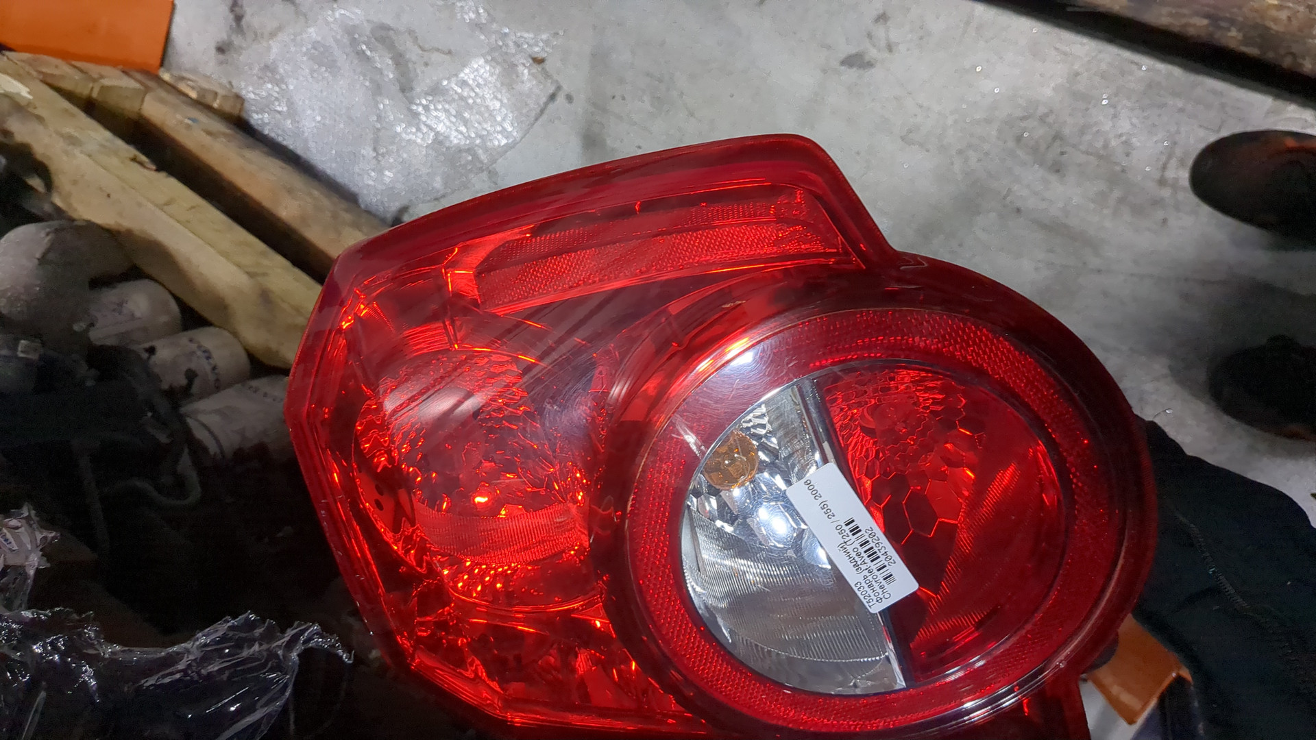 Фонарь задний правый