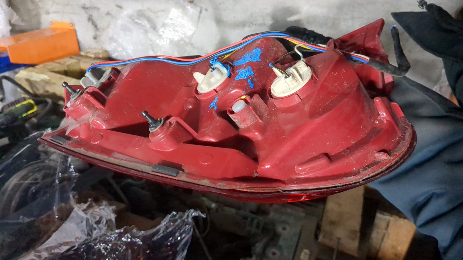 Фонарь задний правый