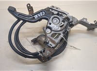  Педаль ручника Nissan Pathfinder 2016-2020 20439334 #1