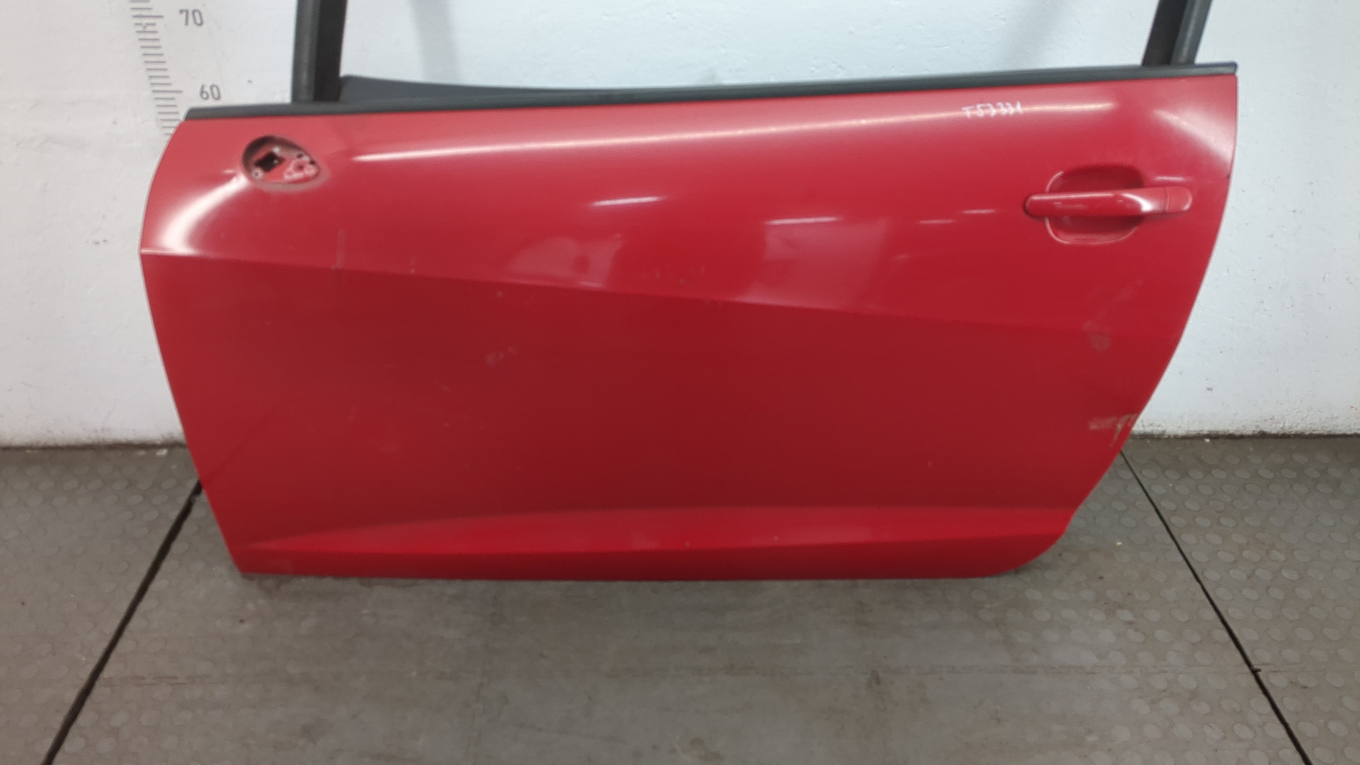 Дверь передняя левая