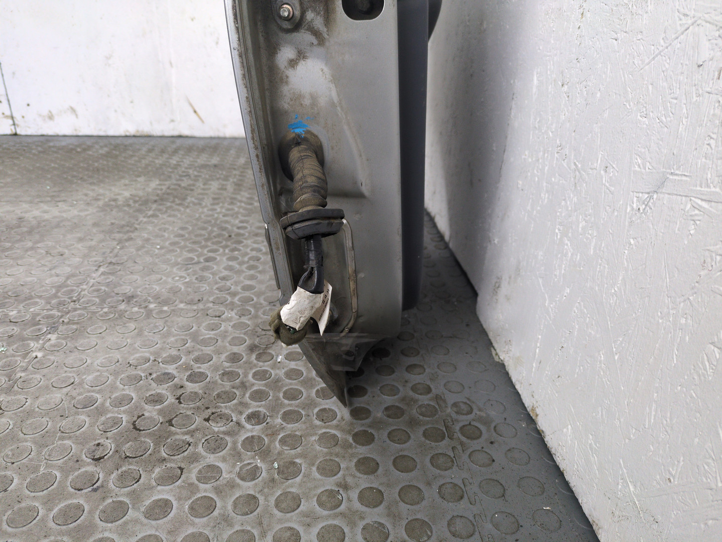 Дверь задняя правая