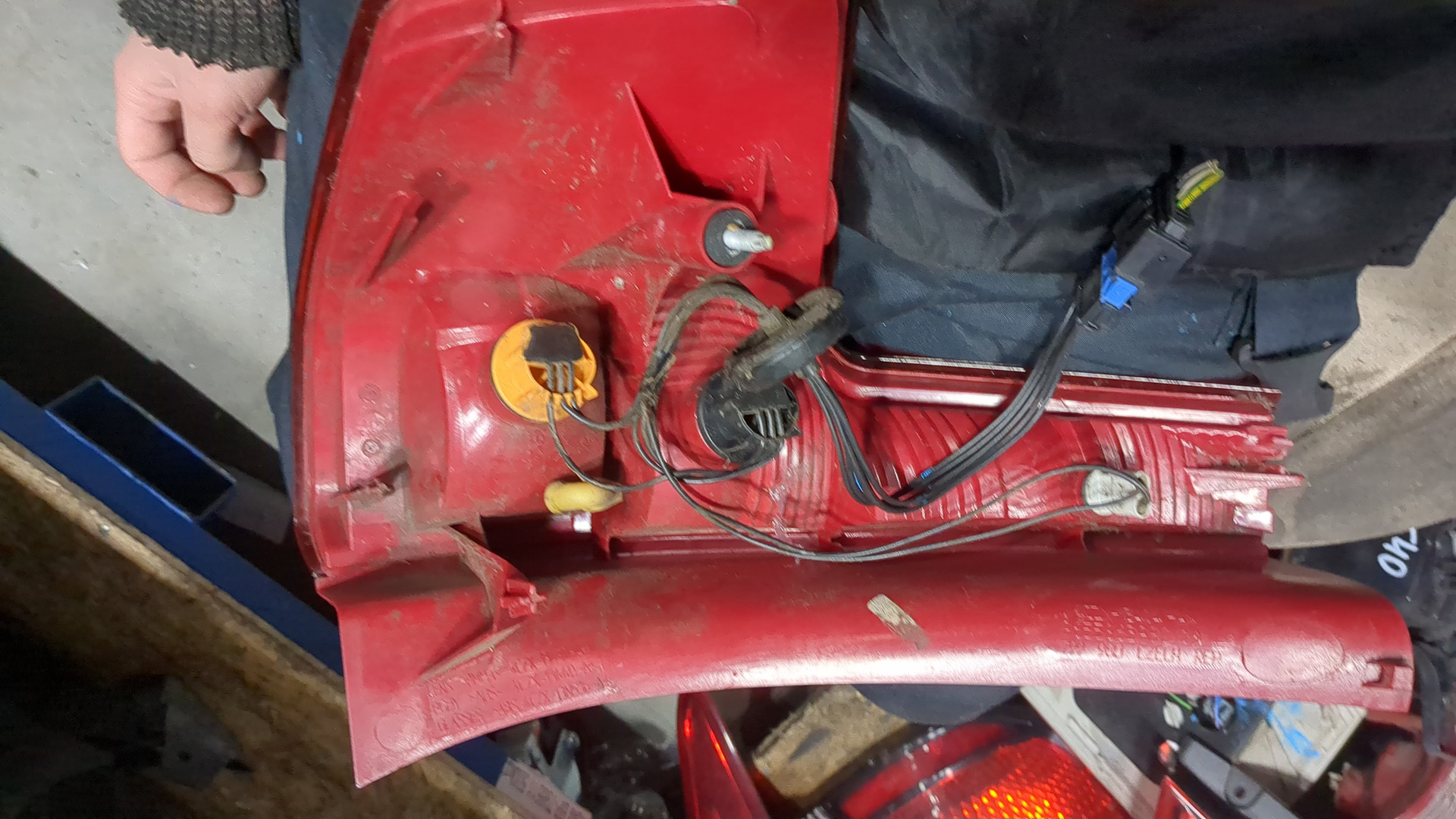 Фонарь задний правый