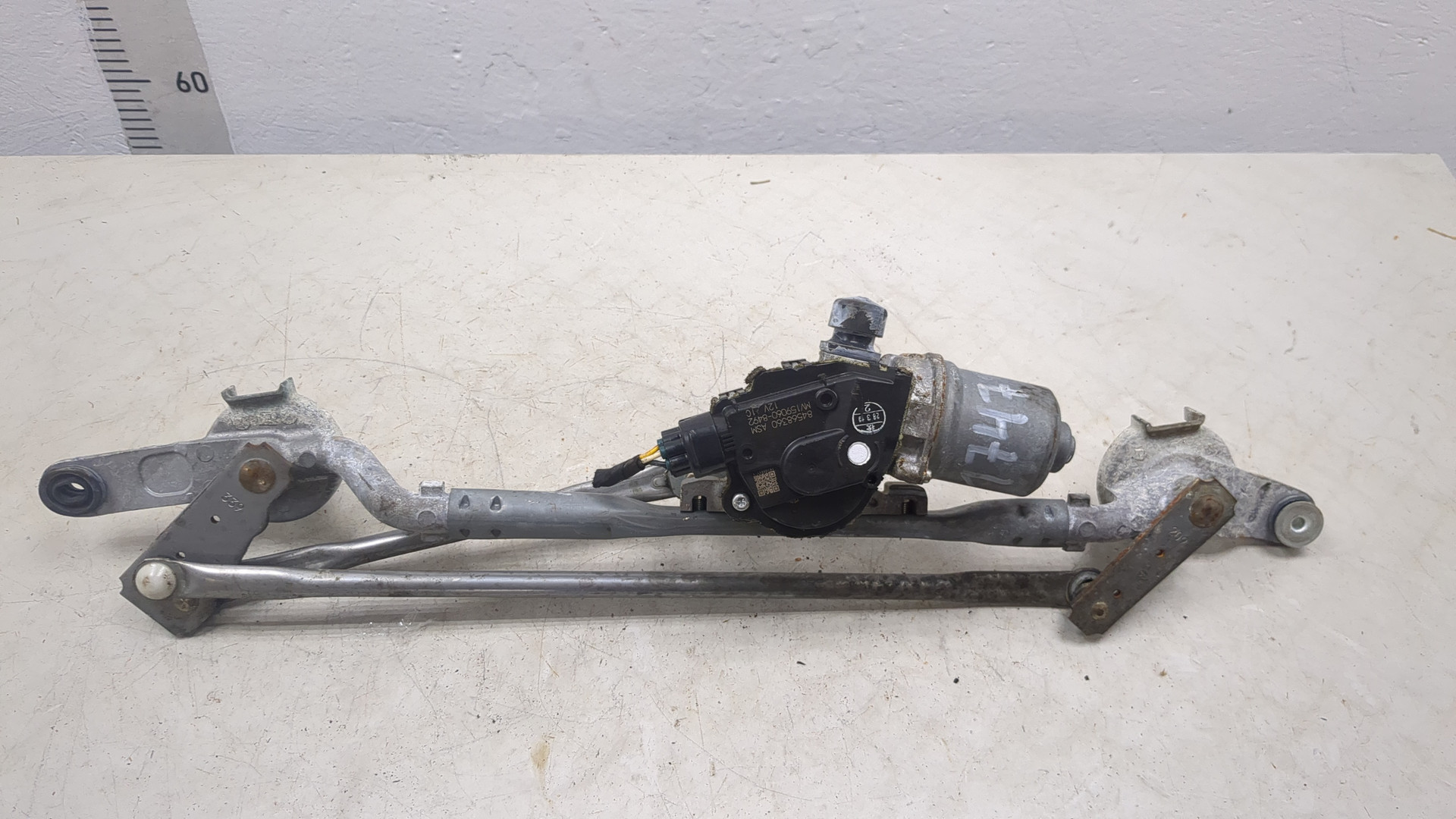 Трапеция стеклоочистителей