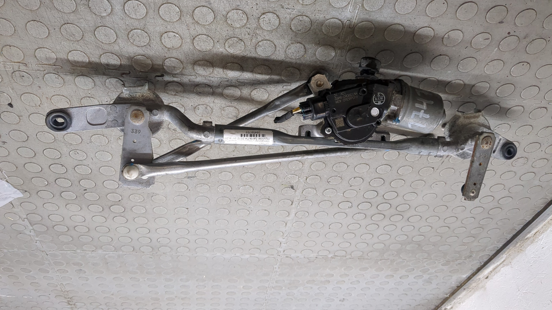 Трапеция стеклоочистителей