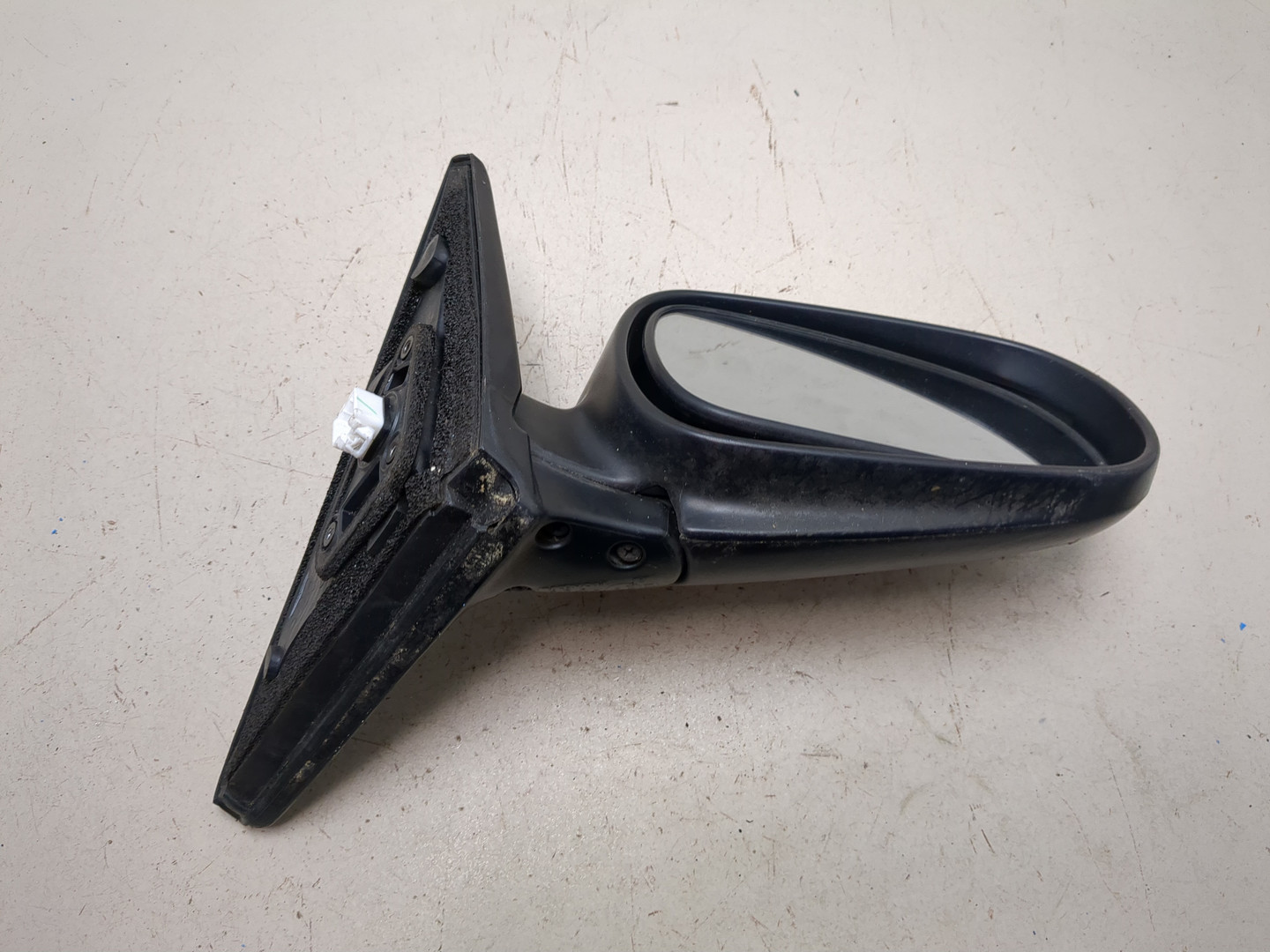 Зеркало правое электрическое