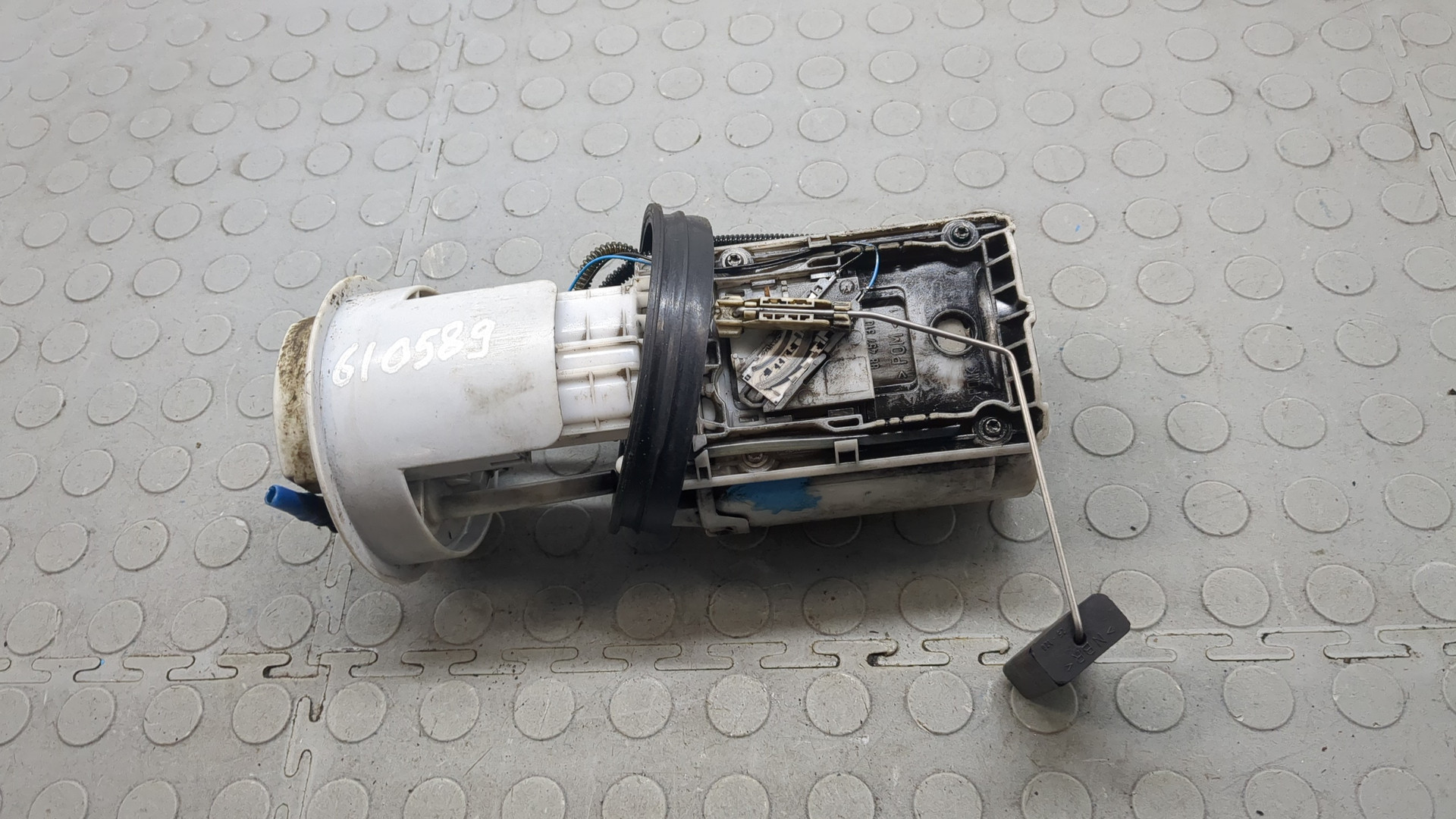 Насос топливный электрический