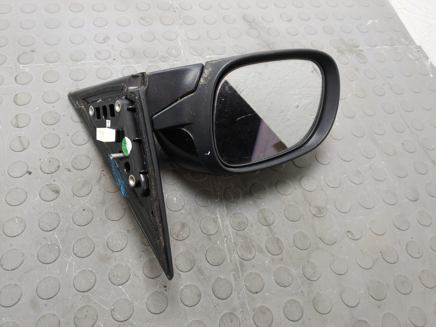 Зеркало левое электрическое